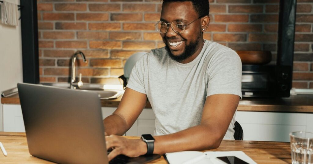 Casos de Sucesso: Empresas Automotivas que Cresceram com a Transformação Digital 4 casos de sucesso empresas automotivas que cresceram com a transformacao digital